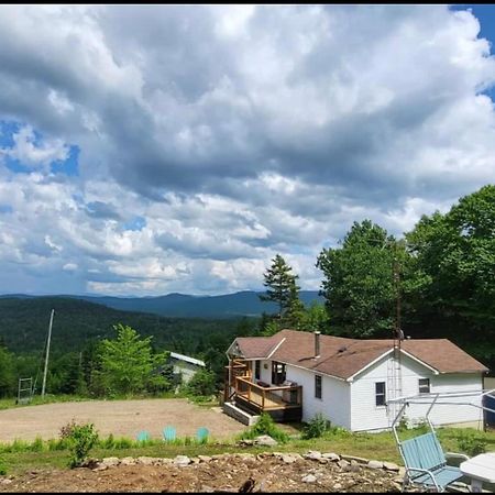 Cozy Chalet With Breathtaking Mountain View Villa Notre-Dame-Des-Bois Eksteriør bilde